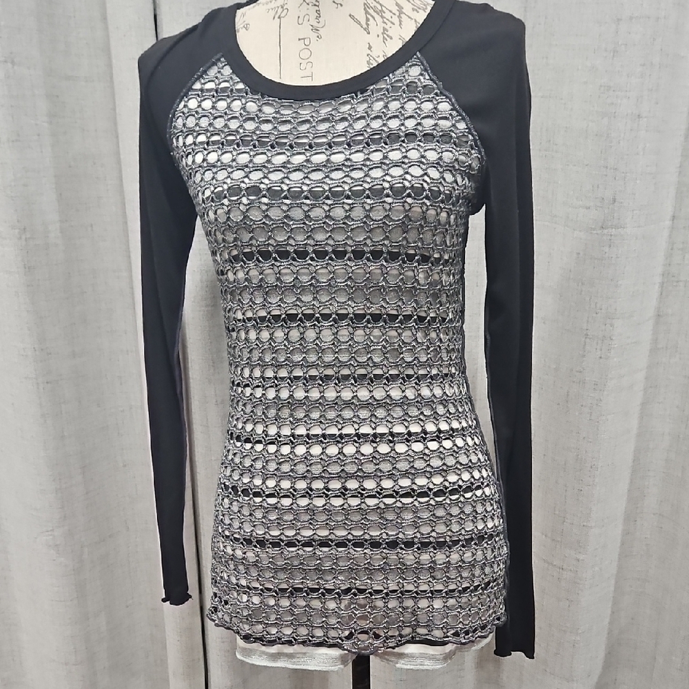 Amazing Pete Collection Black and Gray Long Sleeve Top, Sparkly
